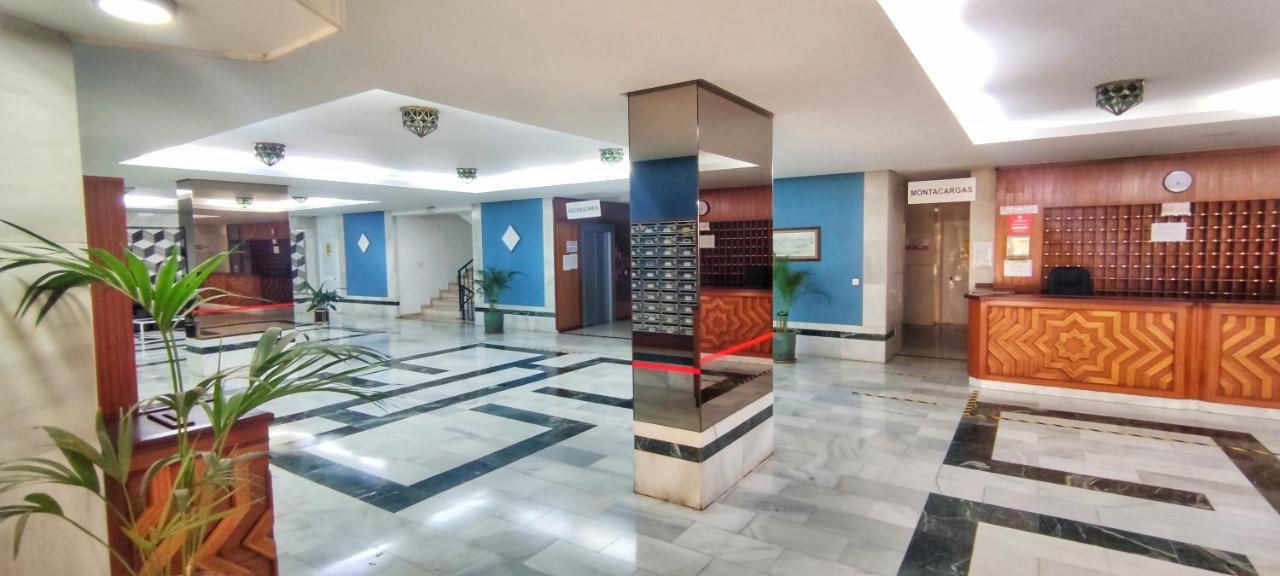 Apartamento Con Vistas Al Mar En Puerto Marina Daire Torremolinos Dış mekan fotoğraf